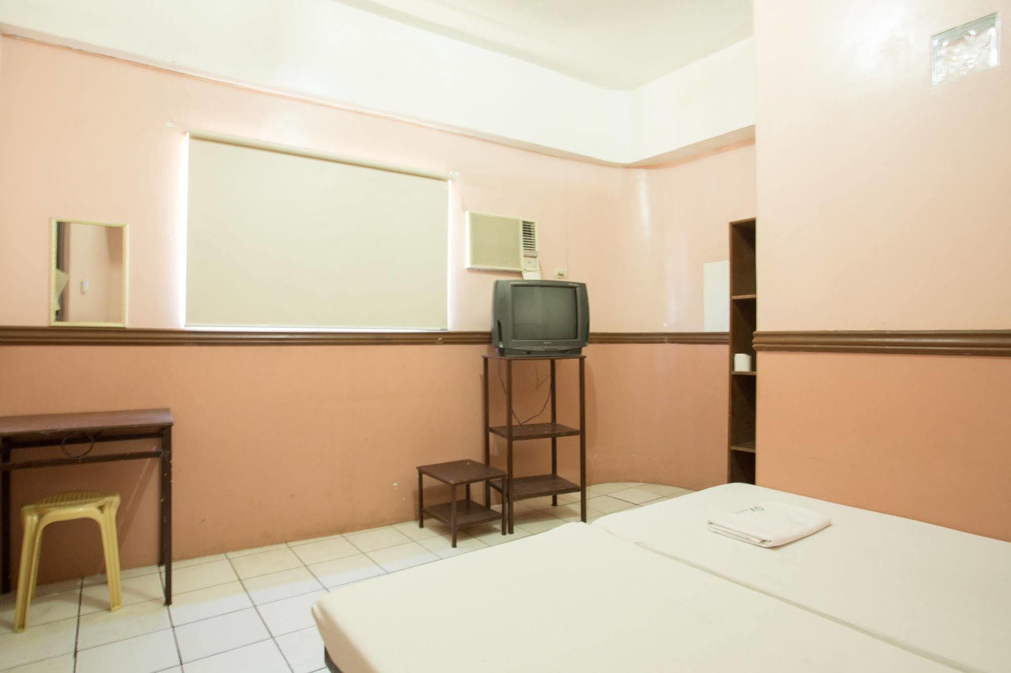 Gv Hotel - Masbate Masbate City Ngoại thất bức ảnh