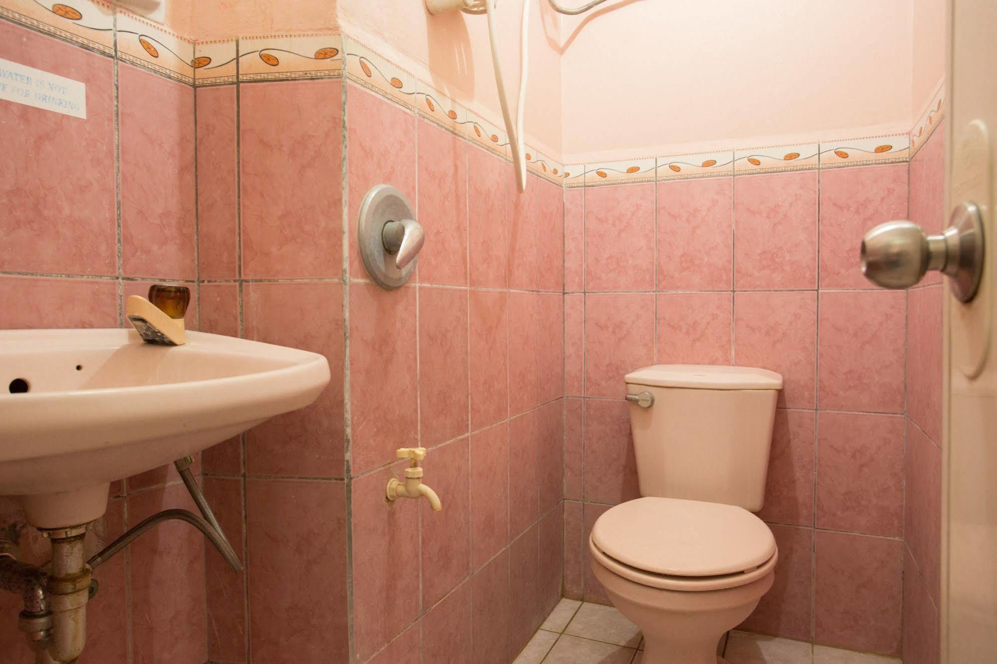 Gv Hotel - Masbate Masbate City Ngoại thất bức ảnh
