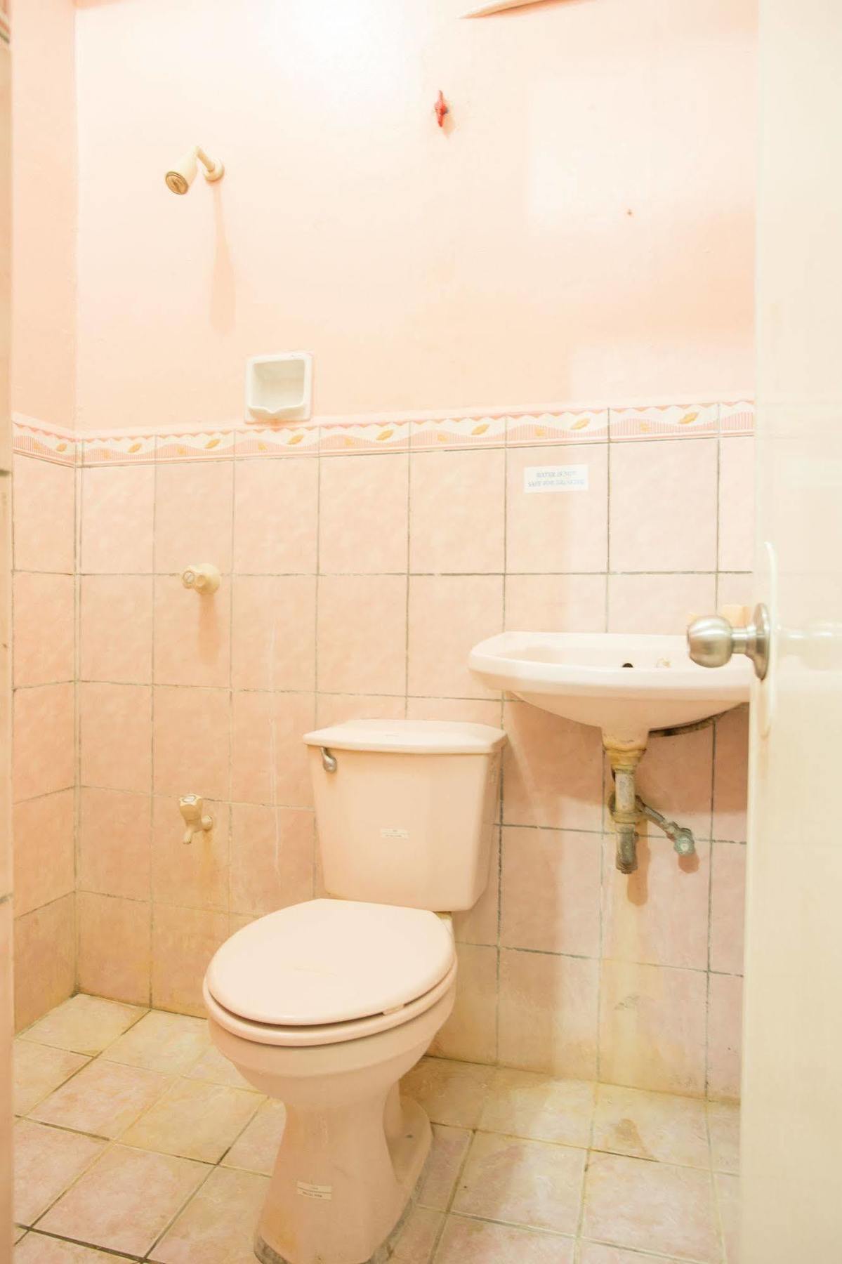 Gv Hotel - Masbate Masbate City Ngoại thất bức ảnh