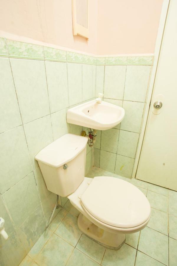 Gv Hotel - Masbate Masbate City Ngoại thất bức ảnh